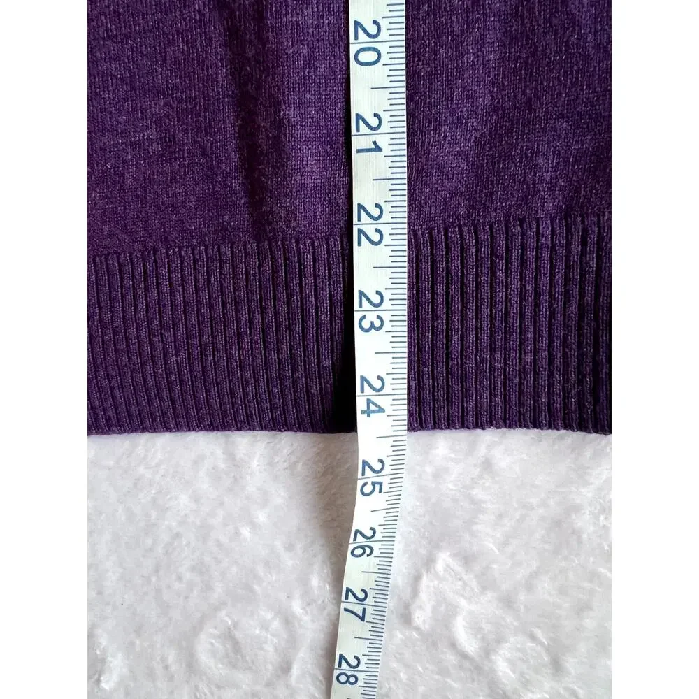 Banana Republic Purple Merino Wool V Neck Sweater Men’s Medium